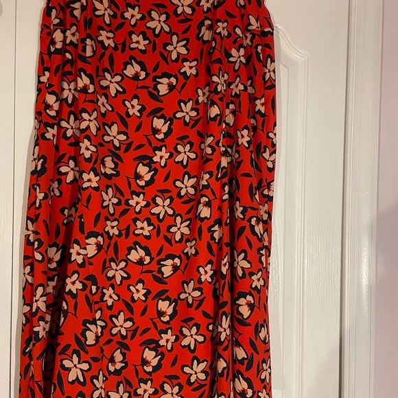 Red Multi Floral Skirt Set - Picture 2 of 7